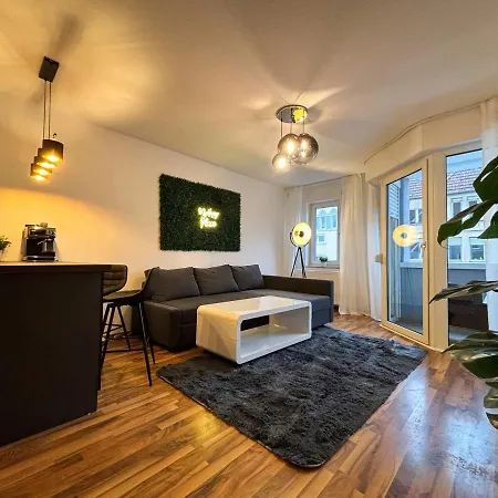 Luxurious Apartment In City-Center With Balcony, Free Parking Bielefeld Buitenkant foto