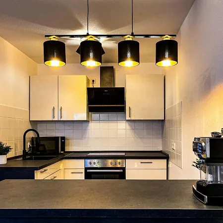 Luxurious Apartment In City-Center With Balcony, Free Parking Bielefeld Buitenkant foto