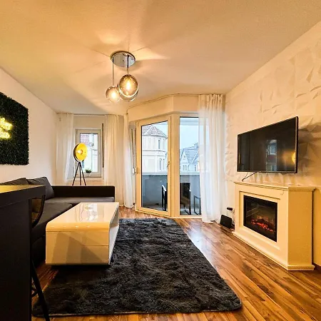 Luxurious Apartment In City-Center With Balcony, Free Parking Bielefeld Buitenkant foto