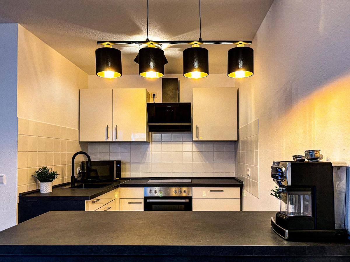 Luxurious In City-center With Balcony, Free Parking * Bielefeld