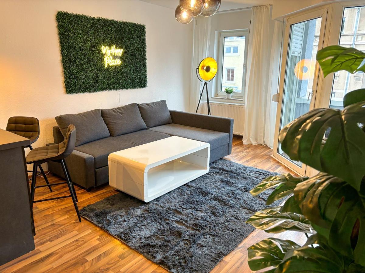 Apartment Luxurious In City-center With Balcony, Free Parking